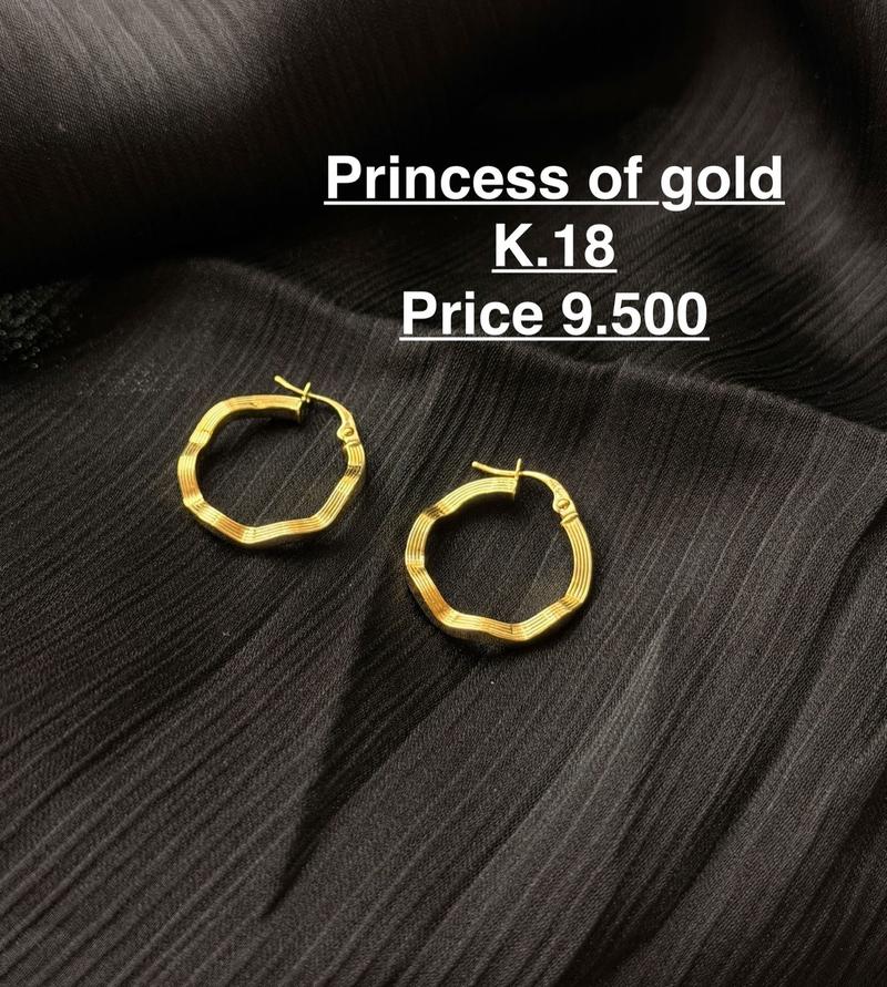 White Gold Diamond Bezel Watch - 24K